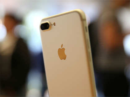 Apple seeking newer screens to make or break Japan suppliers