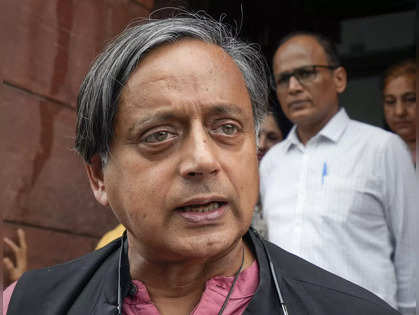 India should start issuing stapled visas to anyone applying for one from Tibet: Tharoor
