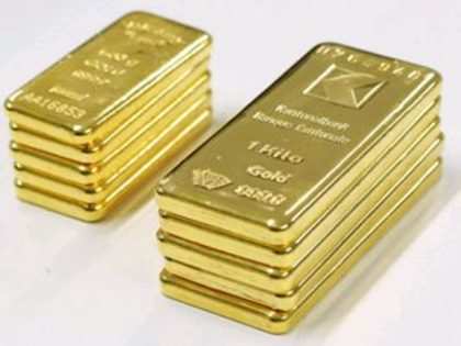 Gold, silver rebound on low-level buying, strong global cues