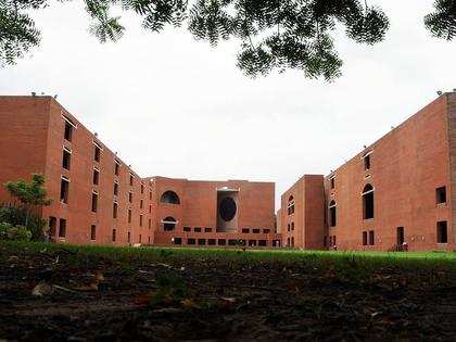 IIM-Udaipur ranked among country's top 100 Business schools in FT-MIM ranking for 3rd consecutive year