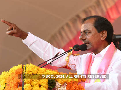 Telangana polls: Chandrashekar Rao now targets Naidu, reignites regional sentiments