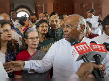 Kharge accuses BJP-RSS of promoting 'education mafia' amid NEET-UG 2024 controversy