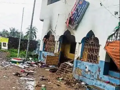 Kolkata: West Bengal: Police station torched after rape-murder of  10-year-old - The Economic Times