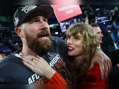 Can Taylor Swift make it to the Super Bowl from Tokyo to watch Travis Kelce play? There is a parking problem