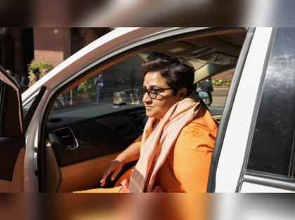 Malegaon case: Pragya posts photo of her swollen face, says 'torture of Congress' caused 'fatal pain'