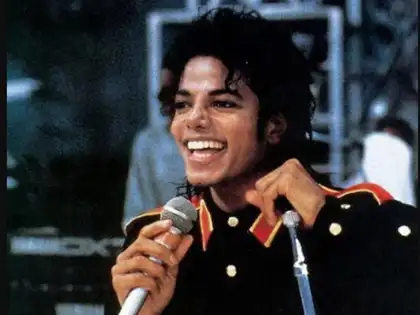 Michael Jackson moonwalks back to the centrestage - The Economic Times