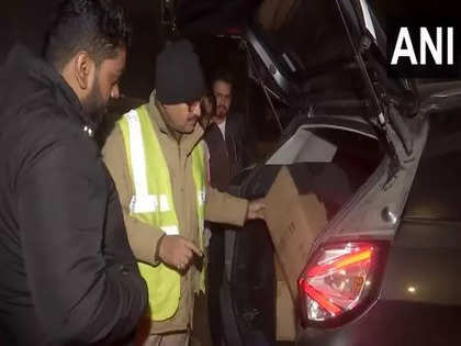 Delhi Police conduct vehicle checks ahead of New Year celebrations