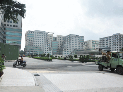 DLF Q4 net drops 23% to Rs 132 crore