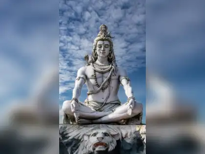 Sawan Somwar 2025: Dates, Powerful Yogas & Spiritual Benefits of Fasting, Shiva Puja, and Mantra Rituals