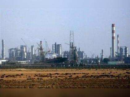 Oil Ministry to seek legal opinion on RIL, Cairn India pleas