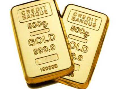 Gold slides for third day on stockists selling, global cues