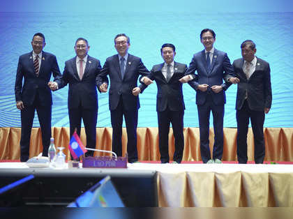 Grappling with maritime disputes and Myanmar crisis, ASEAN top diplomat meetings joined by US, China
