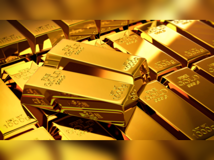 Gold prices flat with focus on US economic data