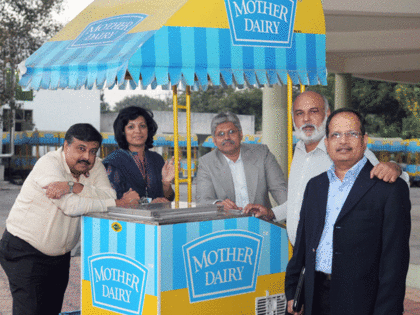 Mother Dairy outlets to sell jute bags to curb polythene use