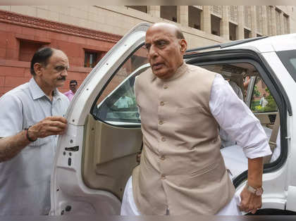 AFHQ Civil Services can serve as imp link in connecting armed forces, civilian govt: Rajnath Singh