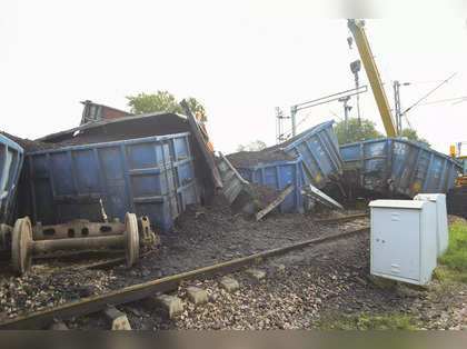 Mathura train derailment: 500 workers at site to clear track, panel to probe cause