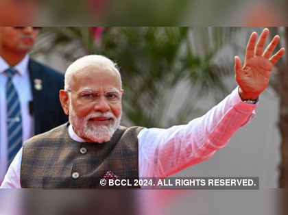 PM Modi courts global CEOs for investment in oil, gas sector