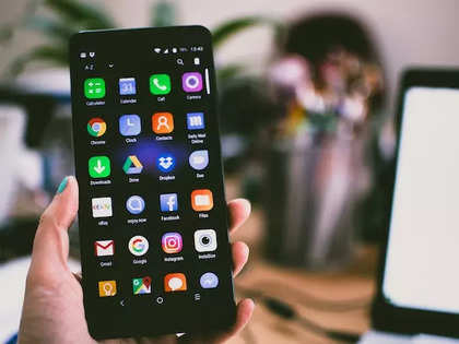 10 Best Mobile Phones from Samsung, Apple, Google and Others