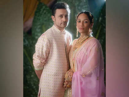 Fashion designer Masaba Gupta &amp; actor Satyadeep Mishra announce pregnancy