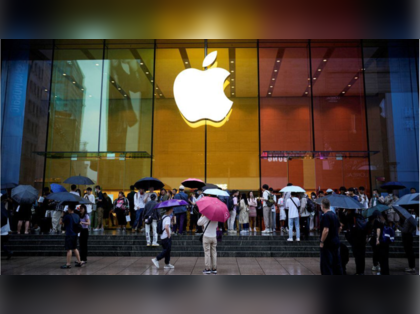 Apple retreats in fight to defend App Store in Europe