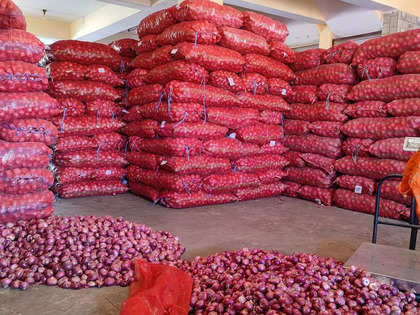 Why have onion prices crashed in the past three weeks?