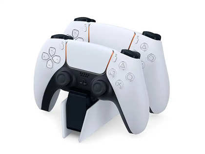 PS5 DualSense controller: PS5 DualSense and PC: A combo gamers