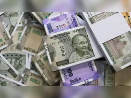 Rupee falls to record low as fears of prolonged Mideast war hit Asia FX -  The Economic Times