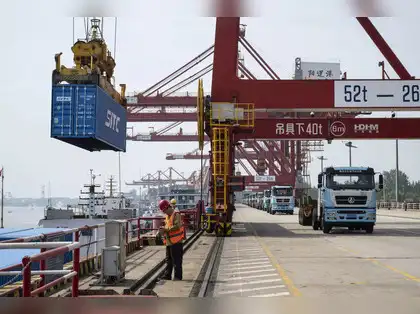 Threat of more tariffs hangs over countries negotiating trade deals