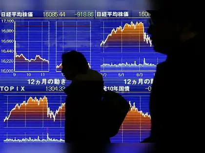 Asia's AI Stocks Plunge Amid Market Sell-Off in 2025