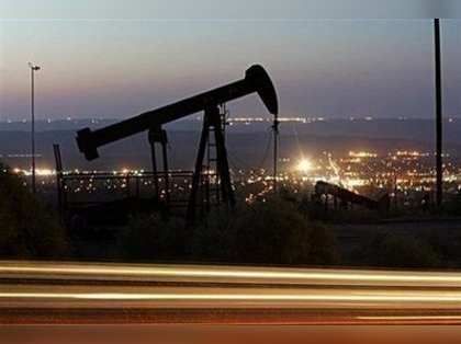 Government to float Oil India's Rs 2,500-crore issue by January 15