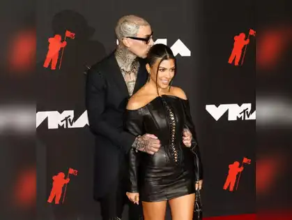 kourtney kardashian: Kourtney Kardashian reportedly gives birth to first child with Travis Barker - The Economic Times