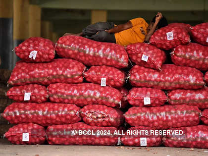 Onion prices shoot up 60% in two weeks