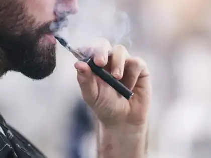 elfbar nachfüll pod läuft aus Vaping (e-Cigarette, Marijuana) Facts, Health Risks, Mental Health, Cough,  Addiction main image 0