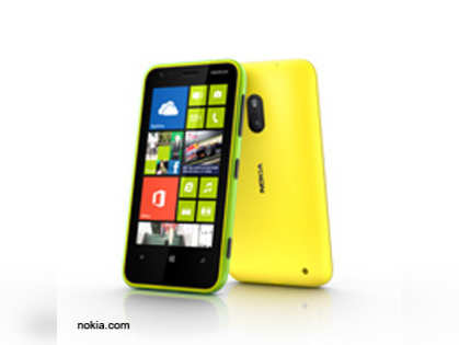 Nokia launches Windows 8 powered Lumia 620 smartphone at $249