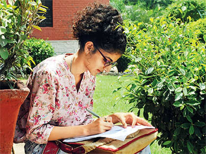 Admissions open at DU's FMS for MBA, PhD programmes