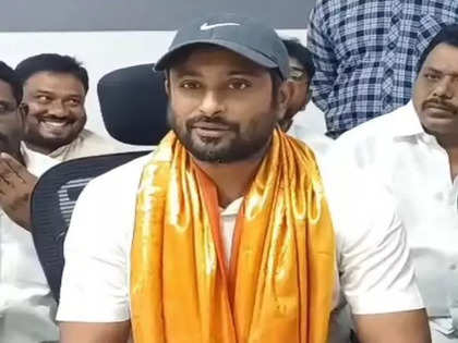 Why did Ambati Rayudu resign from YSRCP just ten days after joining?