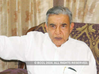 Pawan Kumar Bansal's FB 'likes' shoot up by 10k in a day, approaches police