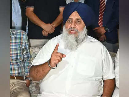SAD Chief Sukhbir Singh Badal appeals Centre to fulfil demand of farmers, asks AAP to stop "double crossing" cultivators