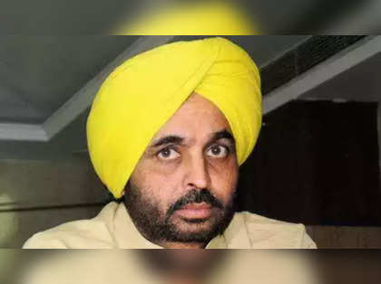 Punjab: CM Bhagwant Mann meets farmer leaders, stresses on crop diversification, need to save water