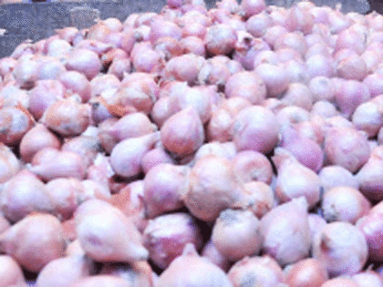 Wholesale onion price jumps to Rs 45/kg at Lasalgaon