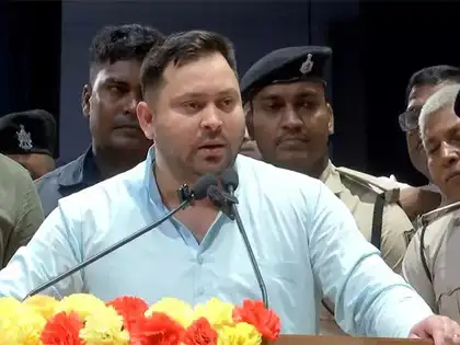 Tejashwi Yadav ducks as drone crashes onto stage at Gandhi Maidan rally