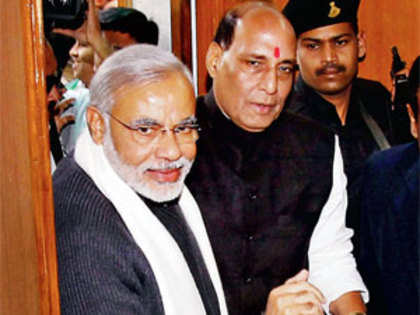 Narendra Modi meets Rajnath Singh, discusses 2014 Lok Sabha polls