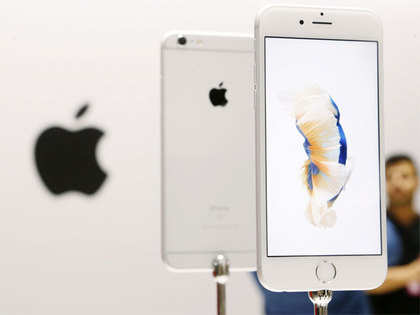 Apple denies price hikes in India