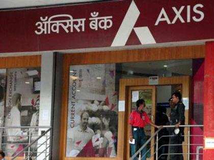 Axis Bank rallies for second day, hits 26-month high on fund raising plans