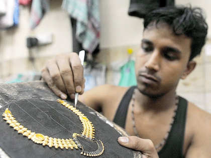 As gold sales decline post demonetisation, Bengal artisans face job loss