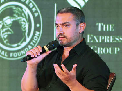 Aamir Khan speaking language of treachery: Shiv Sena