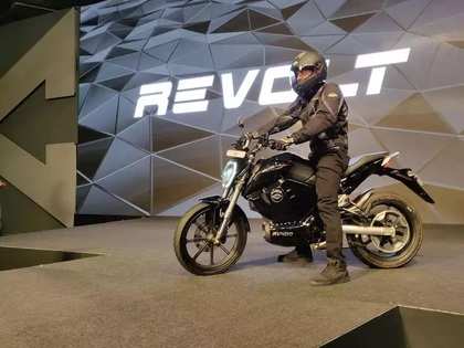 Revolt 300 2024 bike price