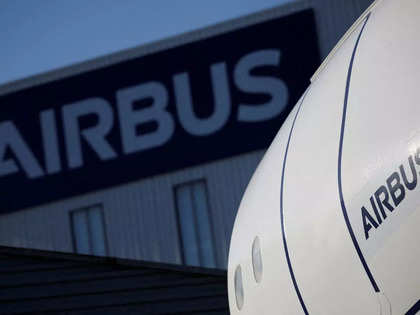 Airbus lifts A350 rate, highlighting edge over Boeing