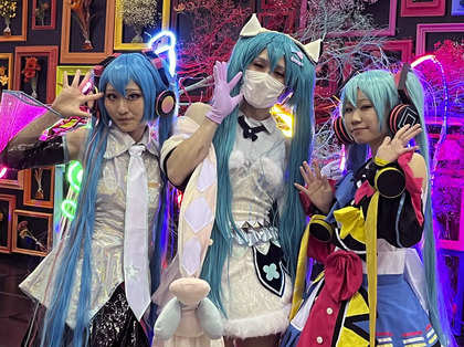 hatsune miku Japan s synthesized singing sensation Hatsune Miku