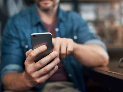 Mobile phone usage may lower male sperm count, finds study